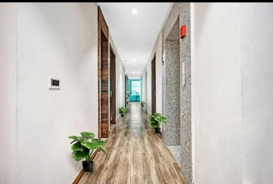 Commercial Property in Gomti Nagar Extension, Gomti Nagar - Image 5