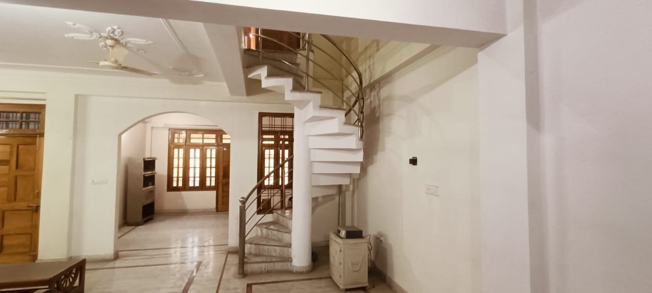 Residential Property in Vijayant Khand, Gomti Nagar - Image 8