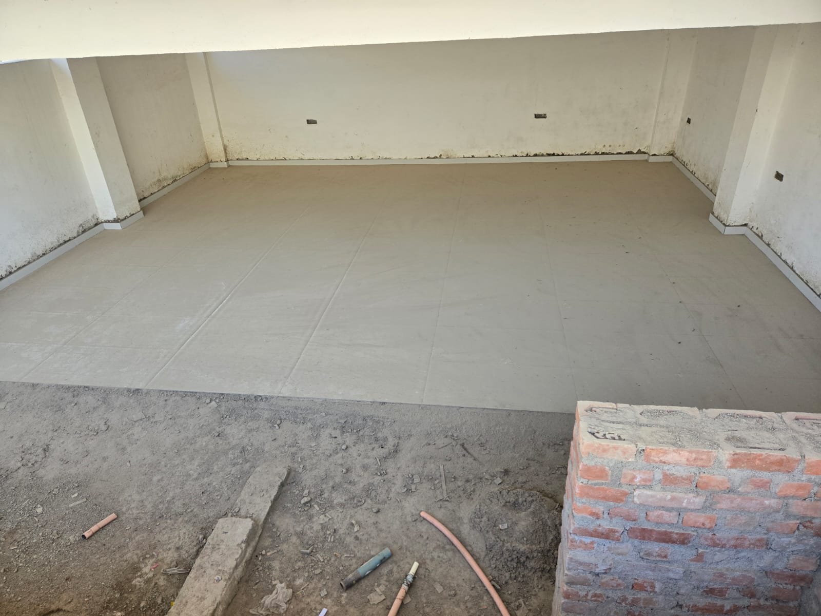 Commercial Property in Sultanpur Road, Arjungunj - Image 7