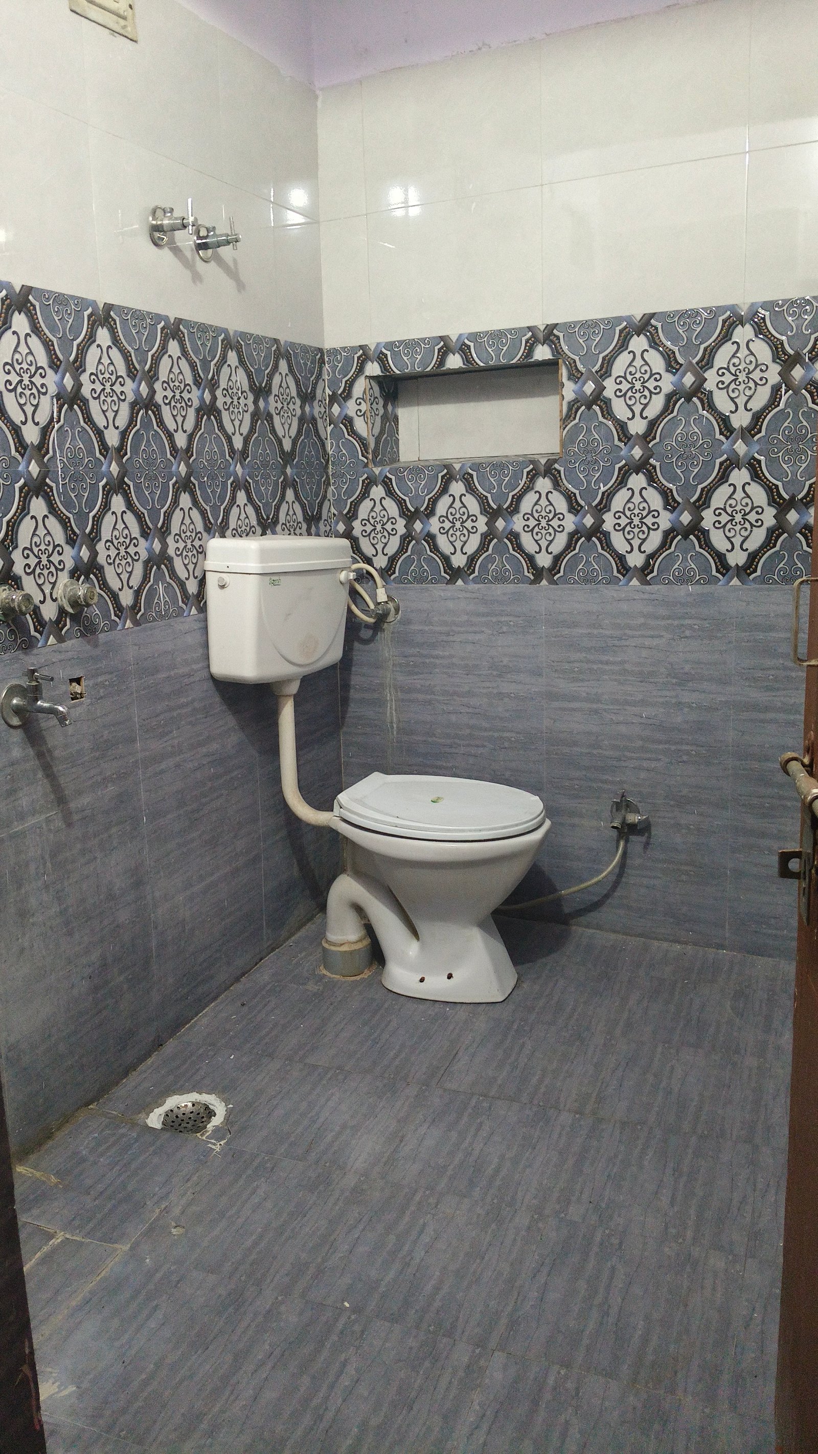 Residential Property in Indira Nagar C Block, Munshi Puliya - Image 5