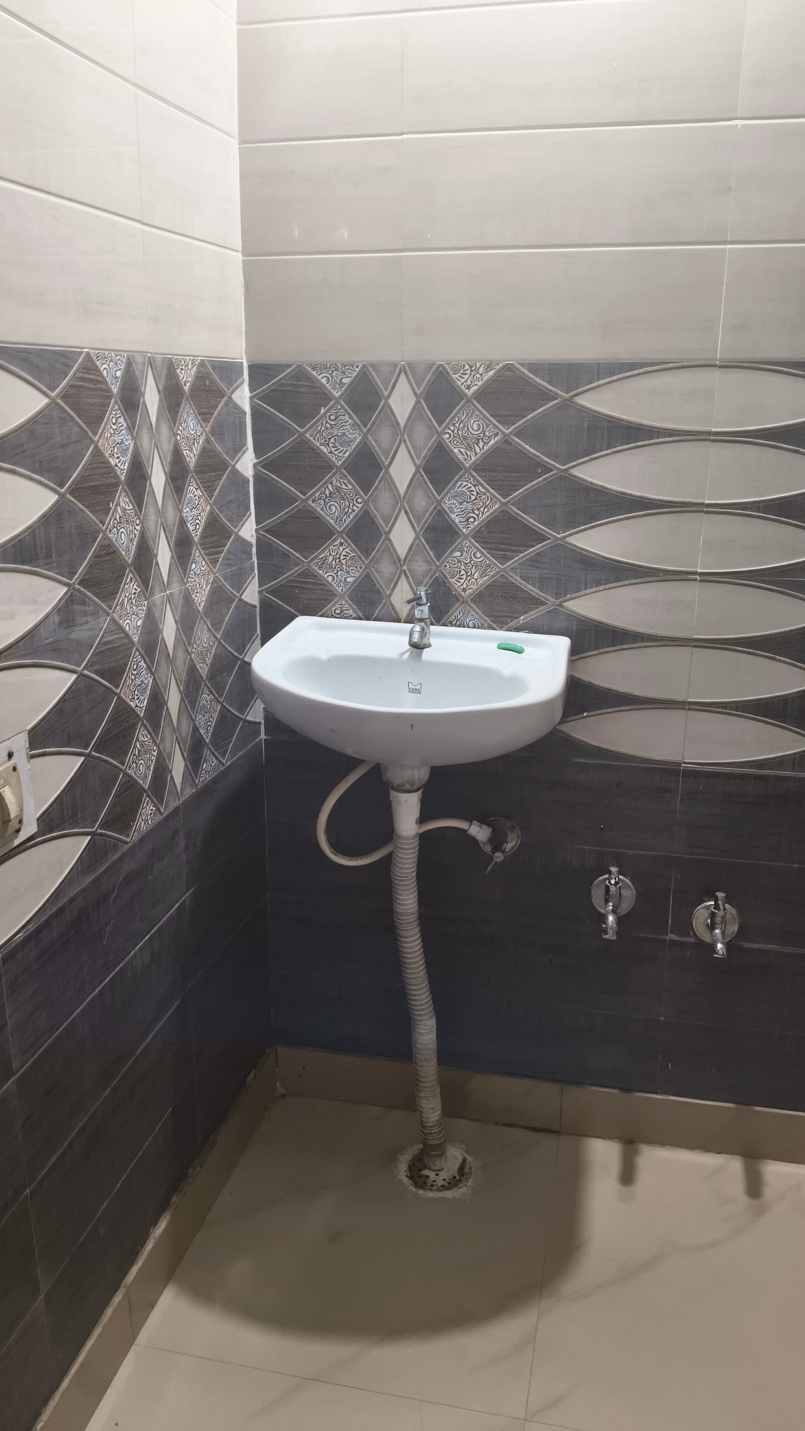 Residential Property in Indira Nagar C Block, Munshi Puliya - Image 4