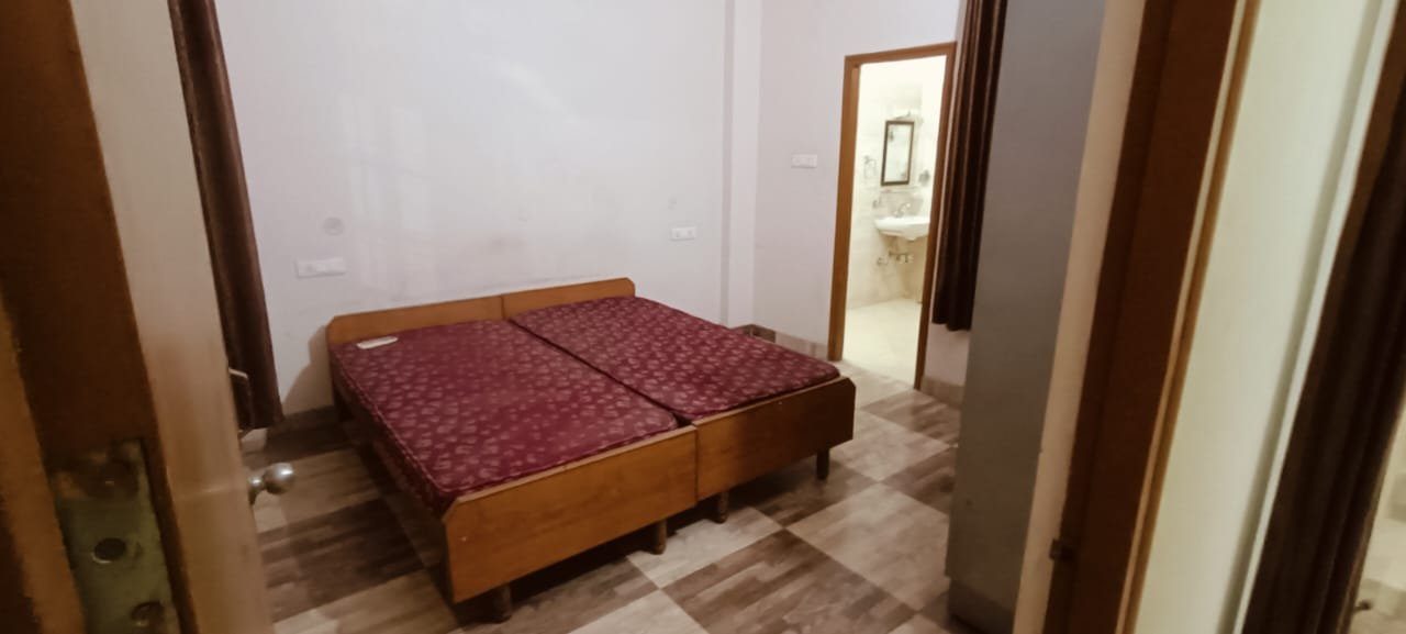 Residential Property in Vijayant Khand, Gomti Nagar - Image 11