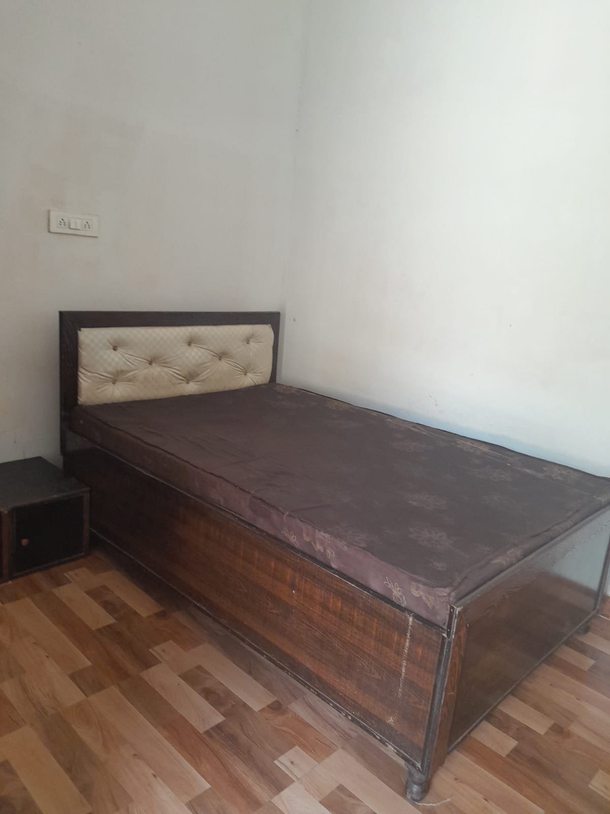 Residential Property in Vibhav Khand, Gomti Nagar - Image 1