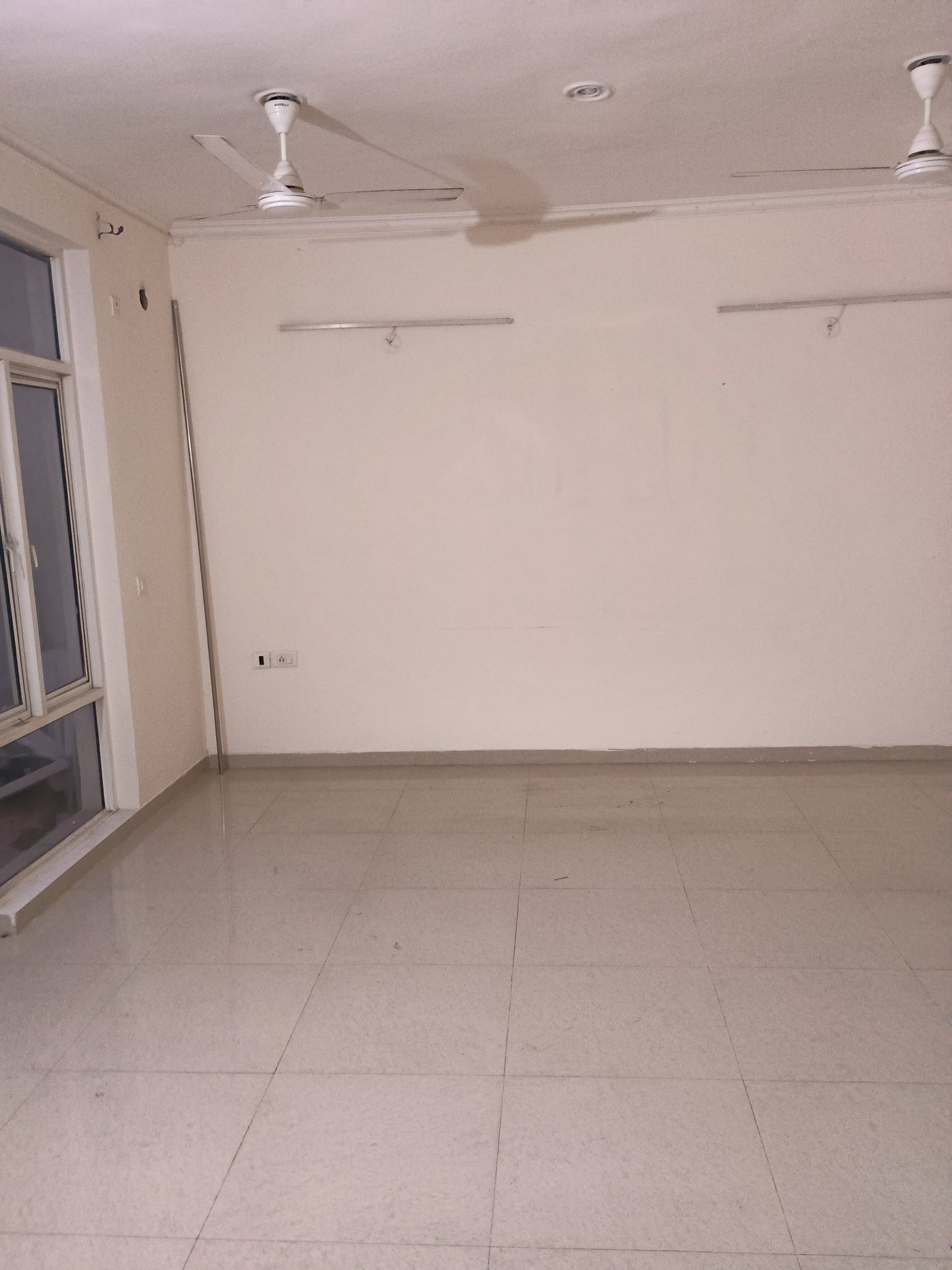 Residential Property in Omex R2, Gomti Nagar Extension - Image 2