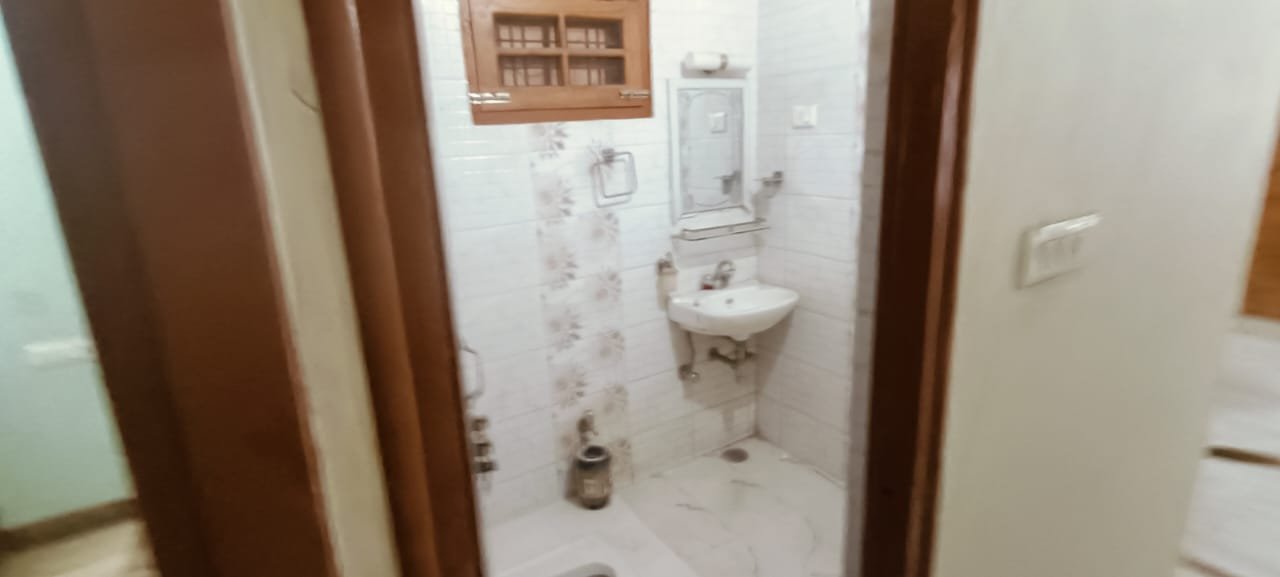 Residential Property in Vijayant Khand, Gomti Nagar - Image 14