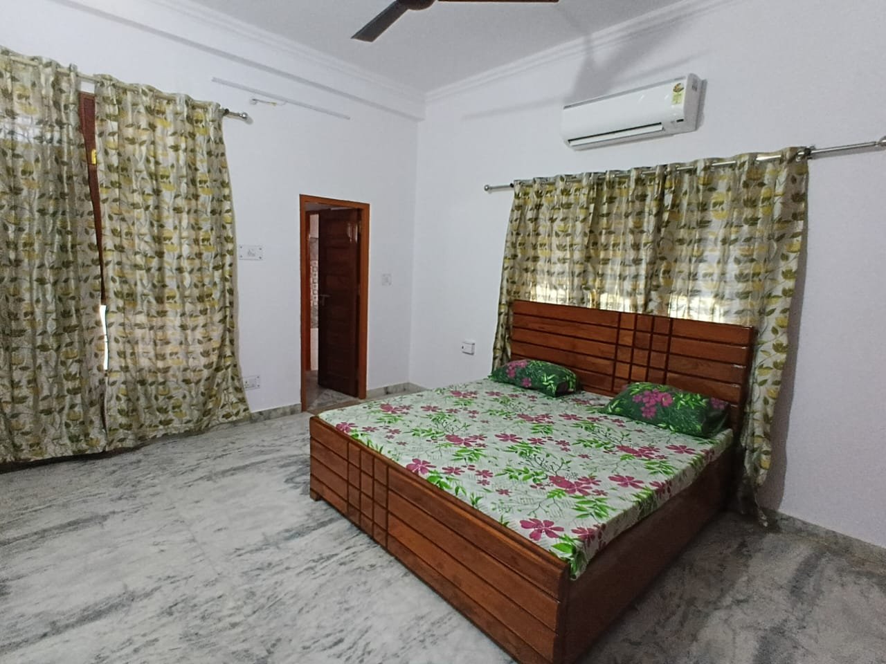 Residential Property in Vineet Khand 6, Gomti Nagar - Image 4