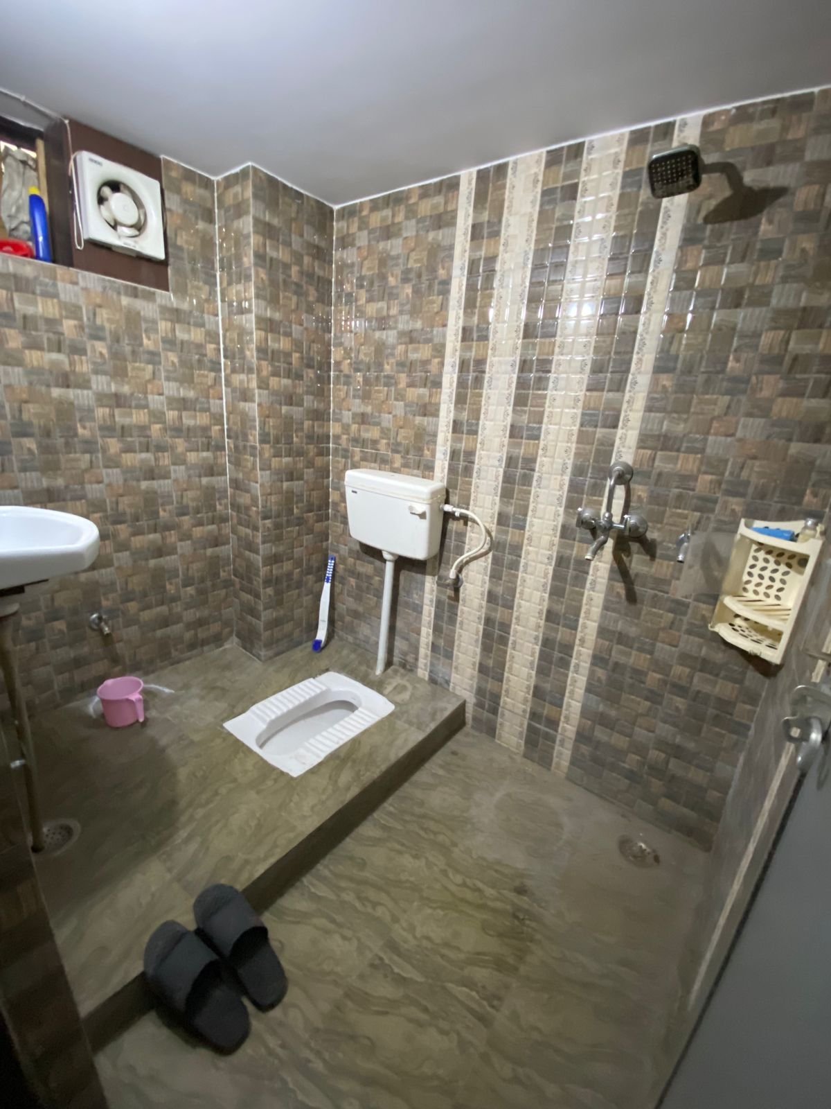 Residential Property in Vikalp Khand, Gomti Nagar - Image 5