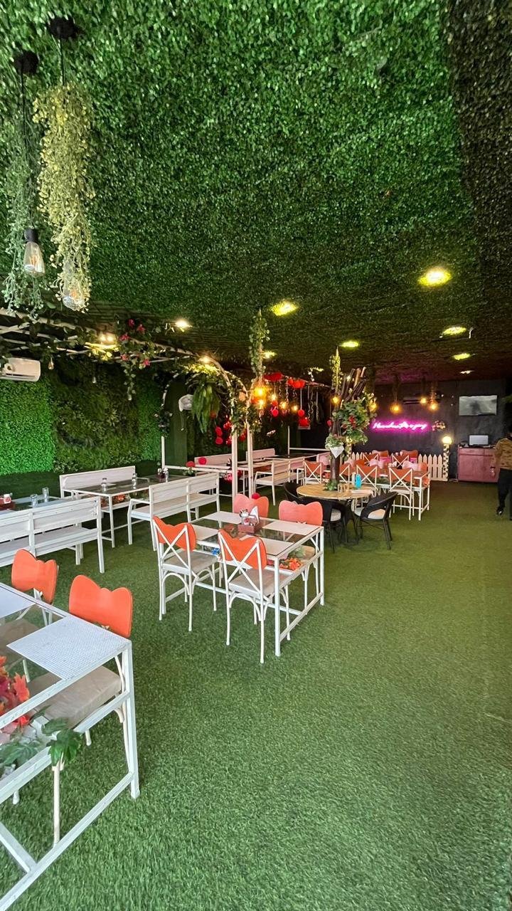 Commercial Property in Vijyant Khand, Gomti Nagar - Image 1