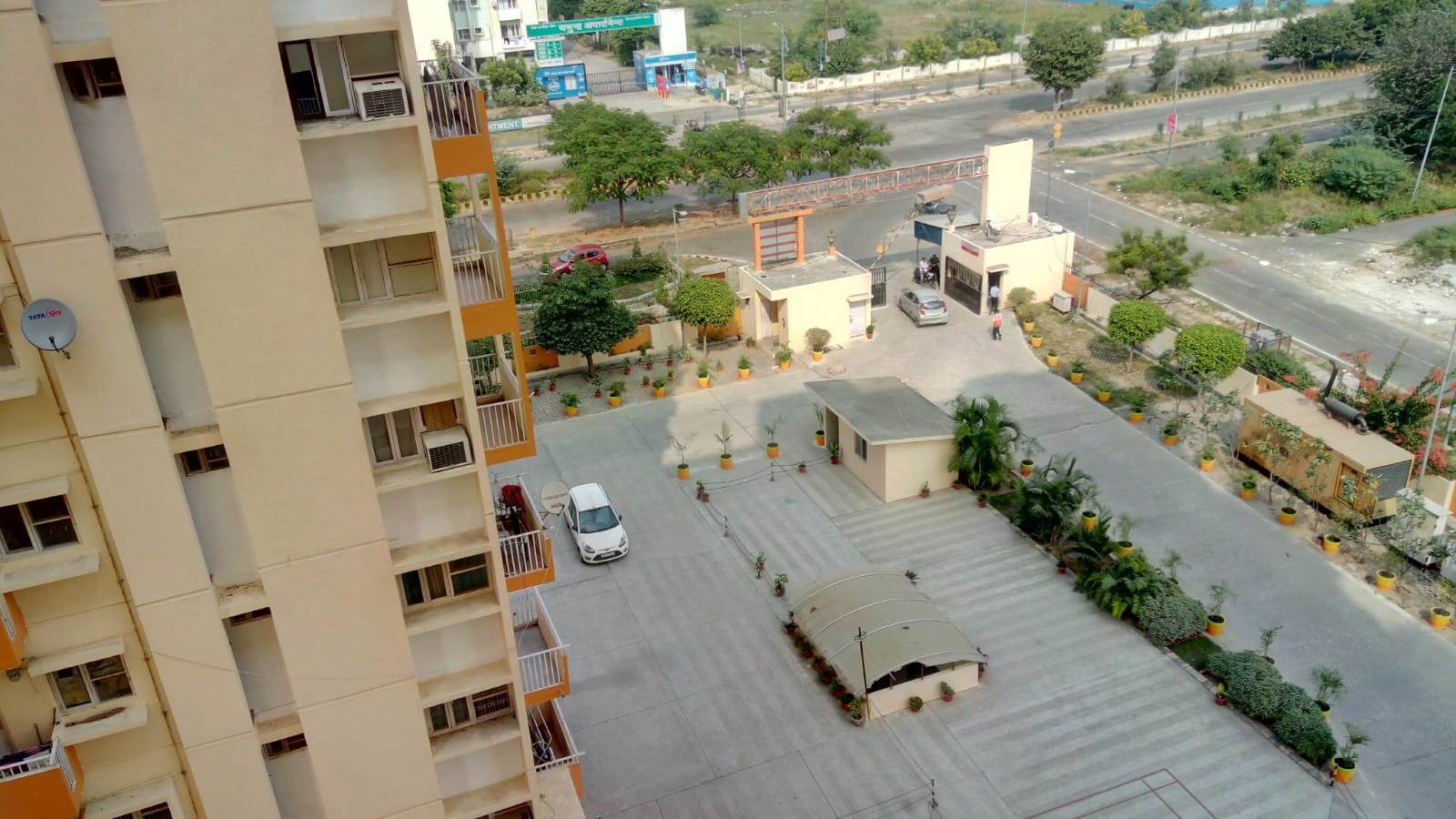 Residential Property in Saraswati Apartment, Gomti Nagar Extension - Image 3