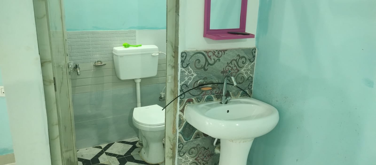 Commercial Property in Vikrant Khand, Gomti Nagar - Image 7