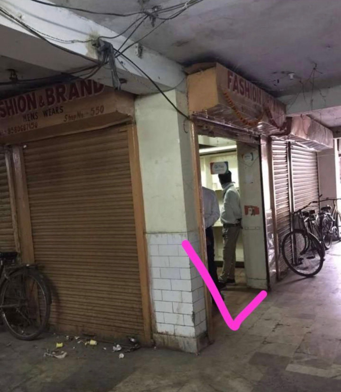 Commercial Property in Lekhraj Mar Lucknow, Bhoothn Nath Market - Image 5