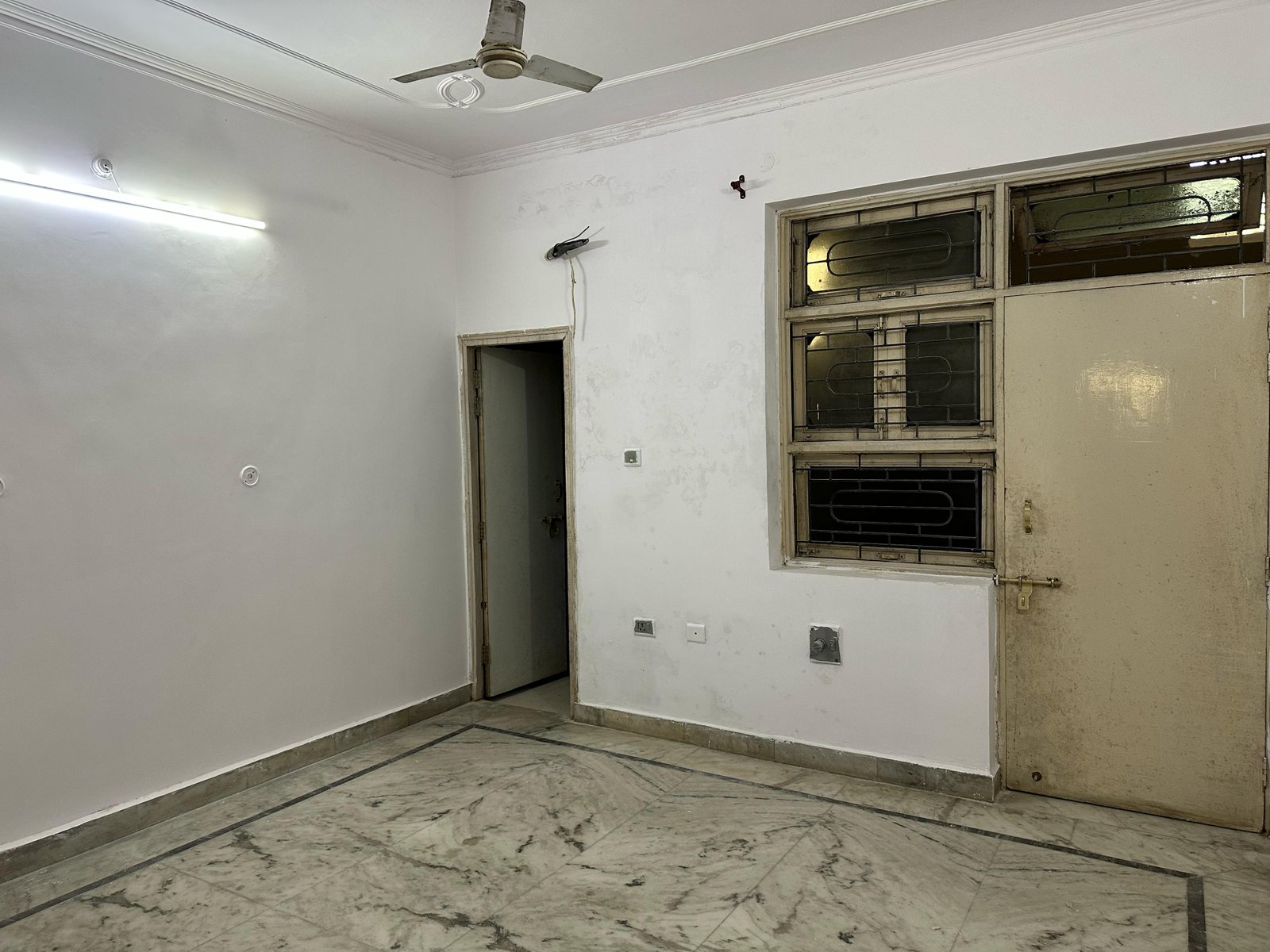 Residential Property in Faridi Nagar, Indira Nagar - Image 3