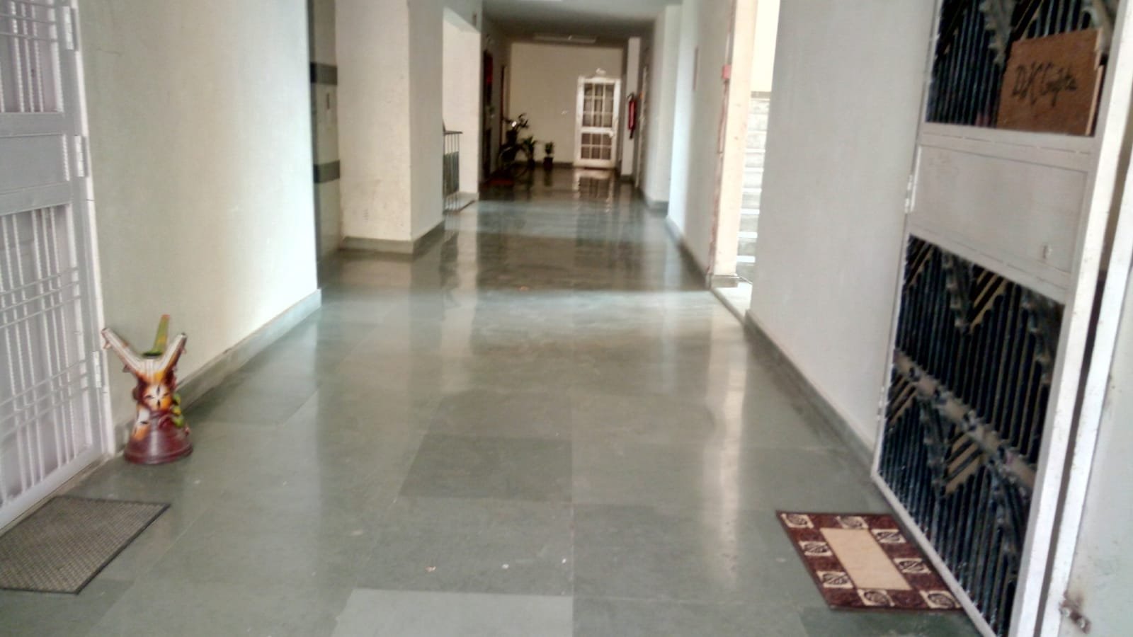 Residential Property in Saraswati Apartment, Gomti Nagar Extension - Image 4